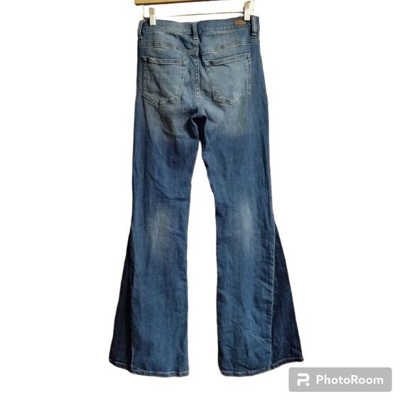 Sneak Peek Distressed Flare Jeans Junior Sz 5 - Picture 2 of 9